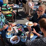 049 In Valkenburg aangekomen moesten we natuurlijk de vlaai proeven